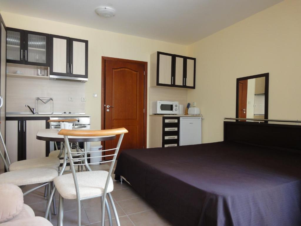Summer Dreams -Apartcomplex Slăntjev Brjag Rum bild