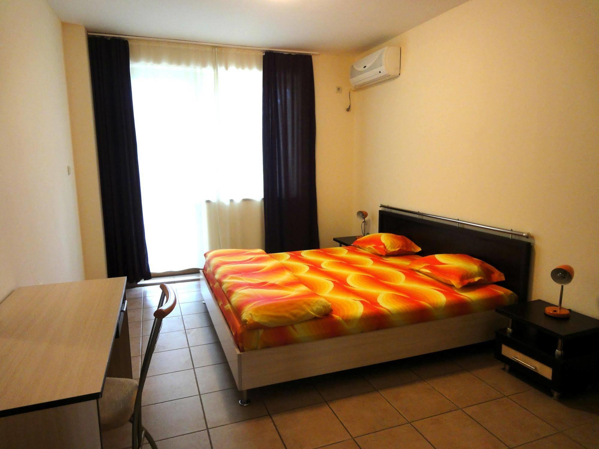 Summer Dreams -Apartcomplex Slăntjev Brjag Exteriör bild