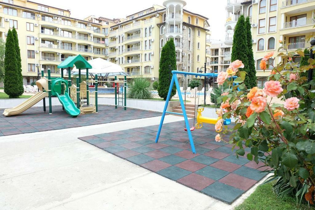 Summer Dreams -Apartcomplex Slăntjev Brjag Exteriör bild